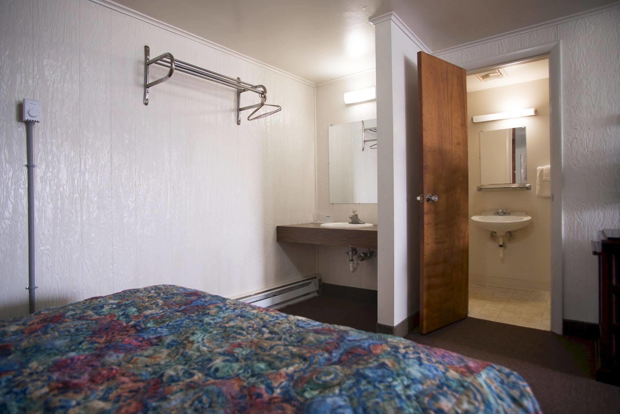 Rosemount Motel Bedford Exteriér fotografie